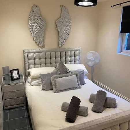 Hurst Flat 3 Meadow View Cozy Getaway 아파트 외부 사진